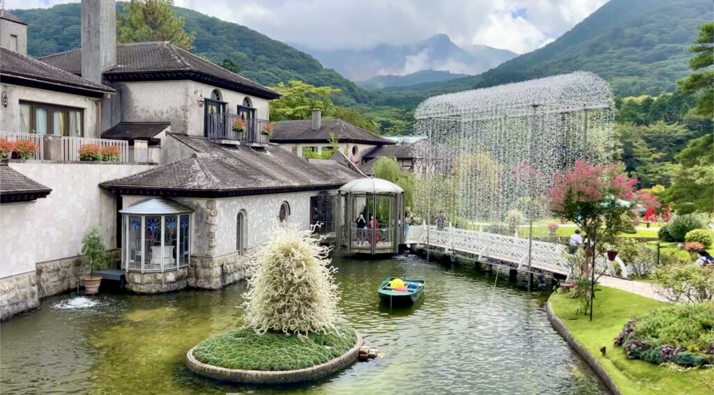 Hakone Must Visit Venetian Glass Museum